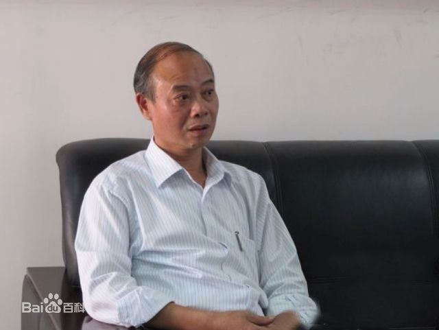 黄伟忠