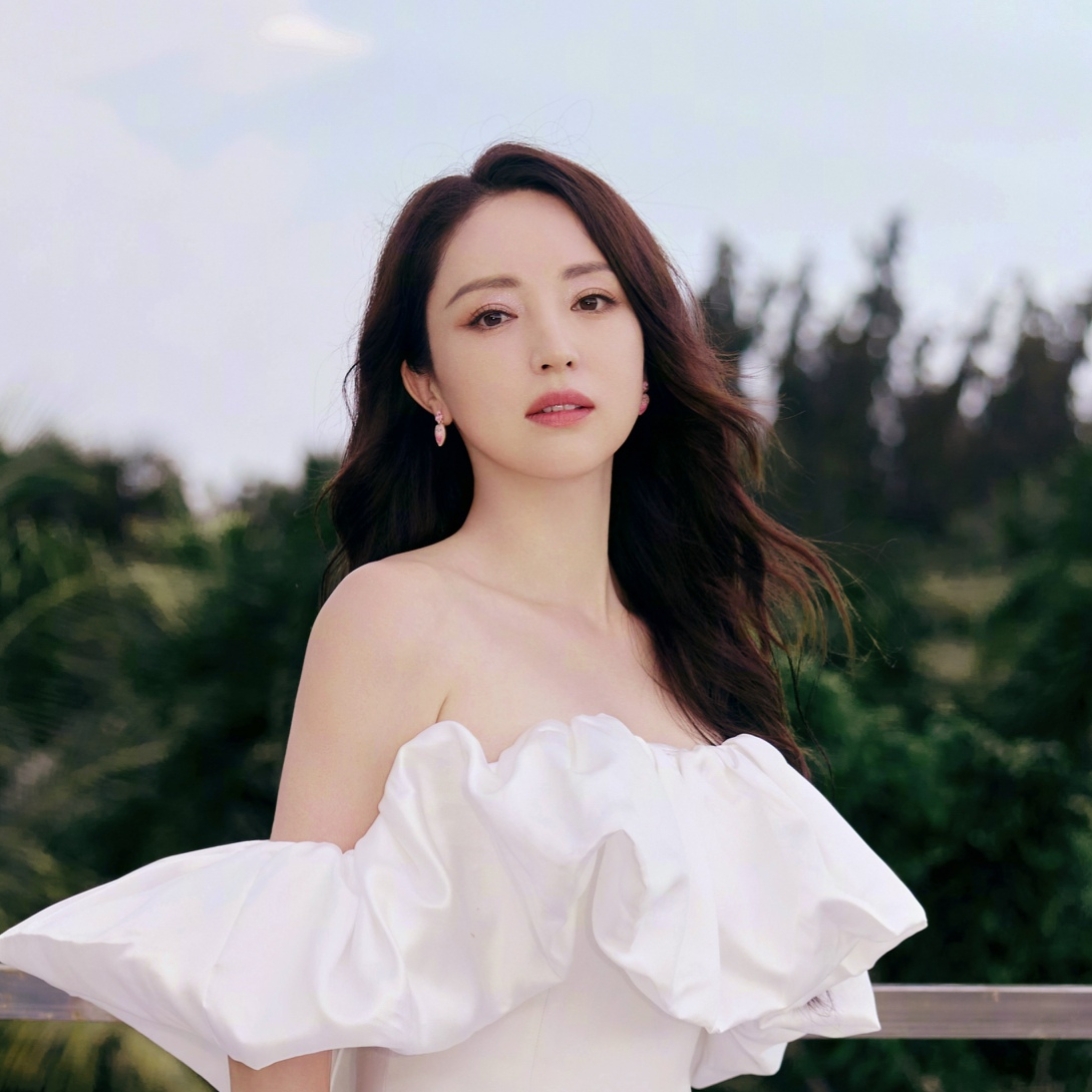 董璇