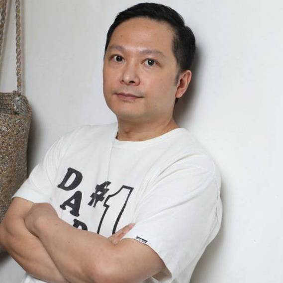 邓一君
