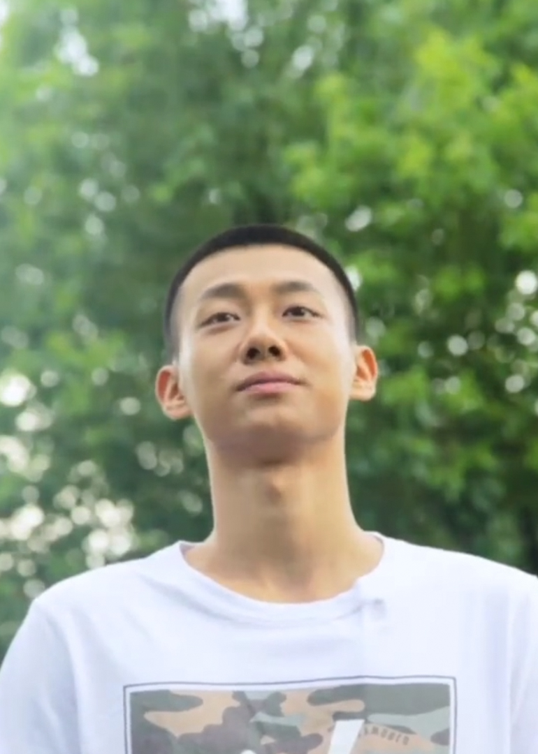 高至霆戏精日常海报